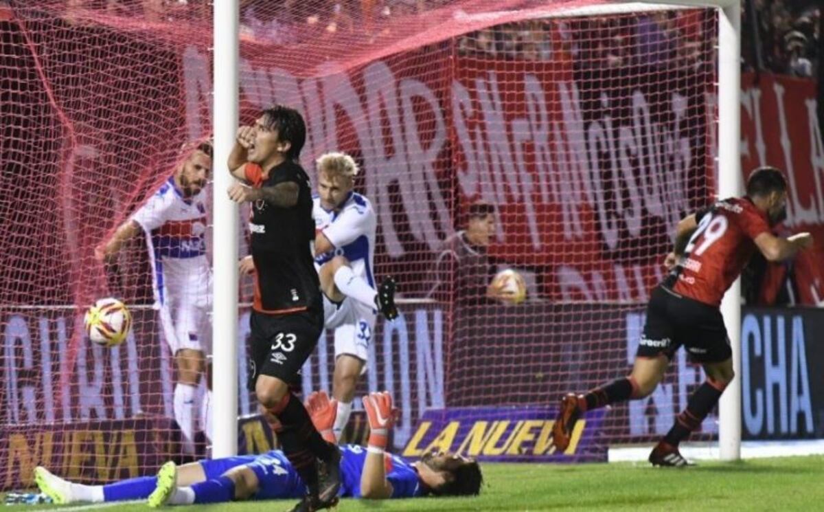 Newell's superó 2 a 0 a Tigre y volvió a respirar