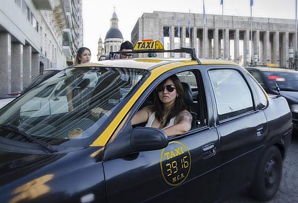 Cada vez son más viejos los taxis que circulan por Rosario