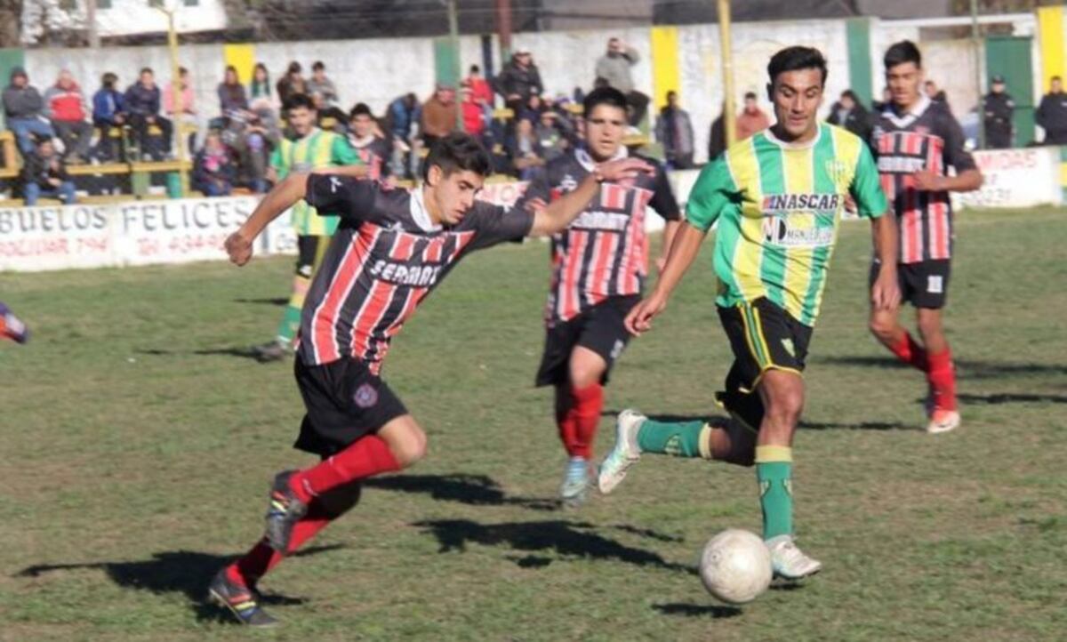 Primera final: Chacarita y Piazza empataron 1 a 1