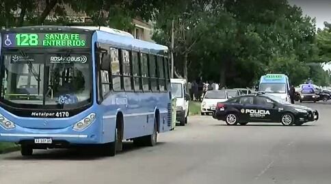 El colectivo que participó del siniestro. (El Tres)