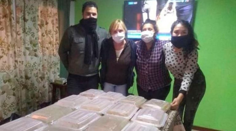 En la tarea solidaria, hay mucha gente que colabora (Facebook)