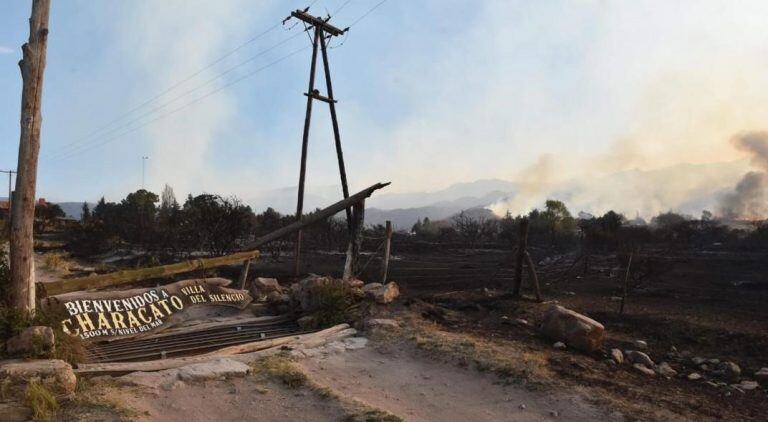 Incendio forestal Characato - Foto: La Voz