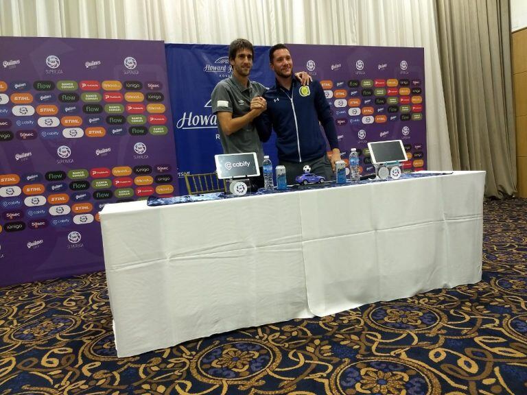 Jeremías Ledesma y Lucas Albertengo en conferencia. (@1dayVuelta)