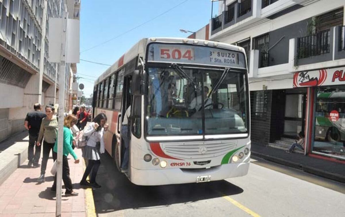 Hasta el jueves no habrá colectivos de corta y media distancia en San Nicolás