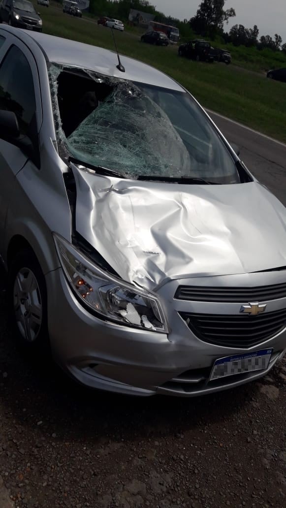 El Chevrolet Prisma que participó del siniestro era conducido por Guillermo R., de 35 años, oriundo de Roldán. (Min. Seguridad)