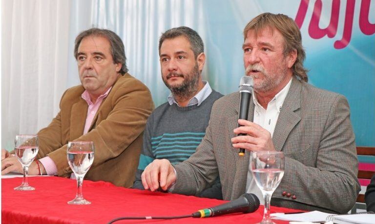 Bernis, Palomares y Rizzotti en la presentación llevada a cabo en Palpalá.