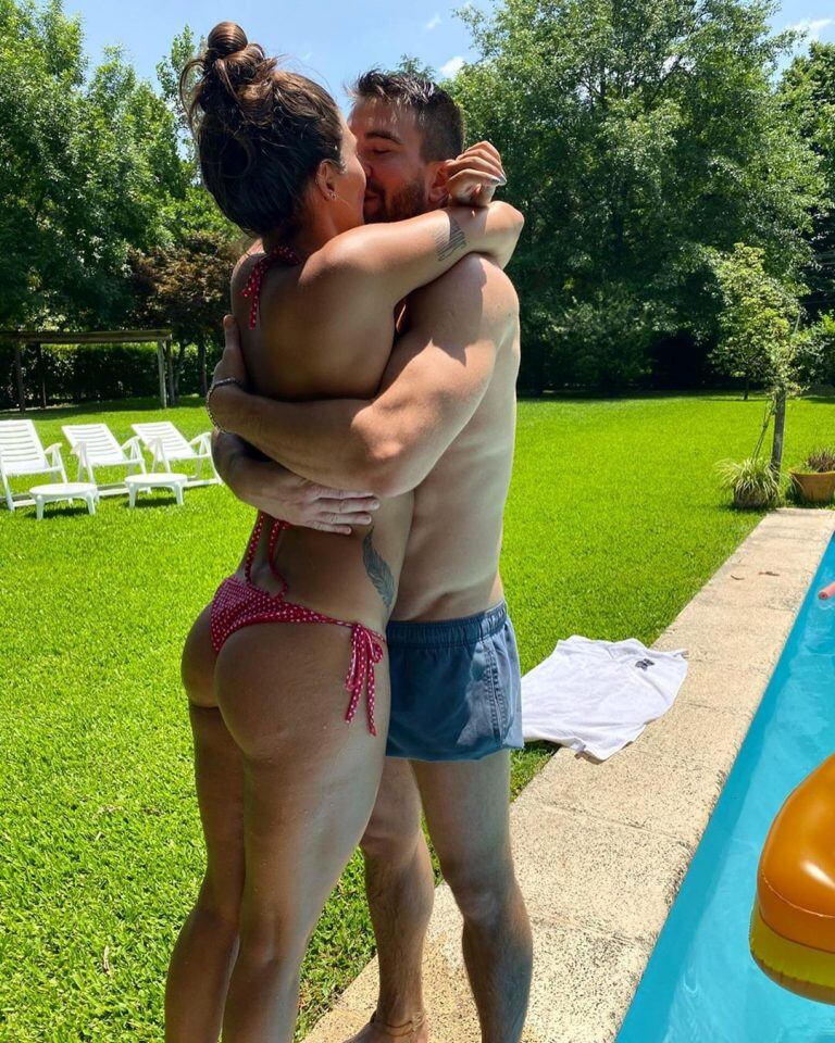 Ivana Nadal junto a su pareja Hernán Rey (Foto: Instagram/ @ivinadal)