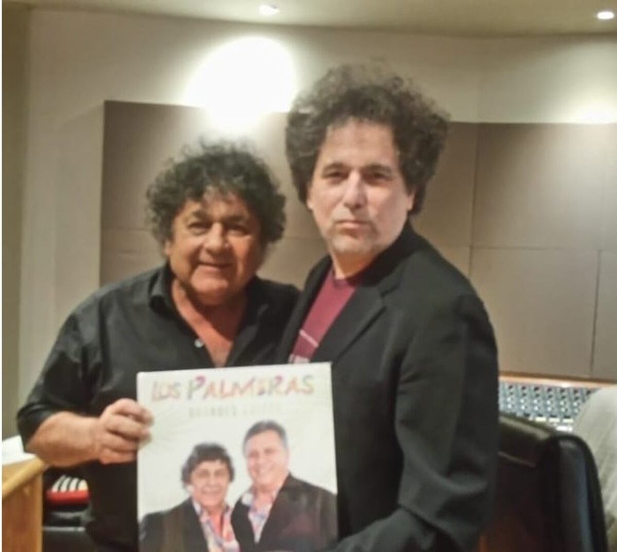 Los Palmeras grabaron uno de sus clásicos con Calamaro como invitado