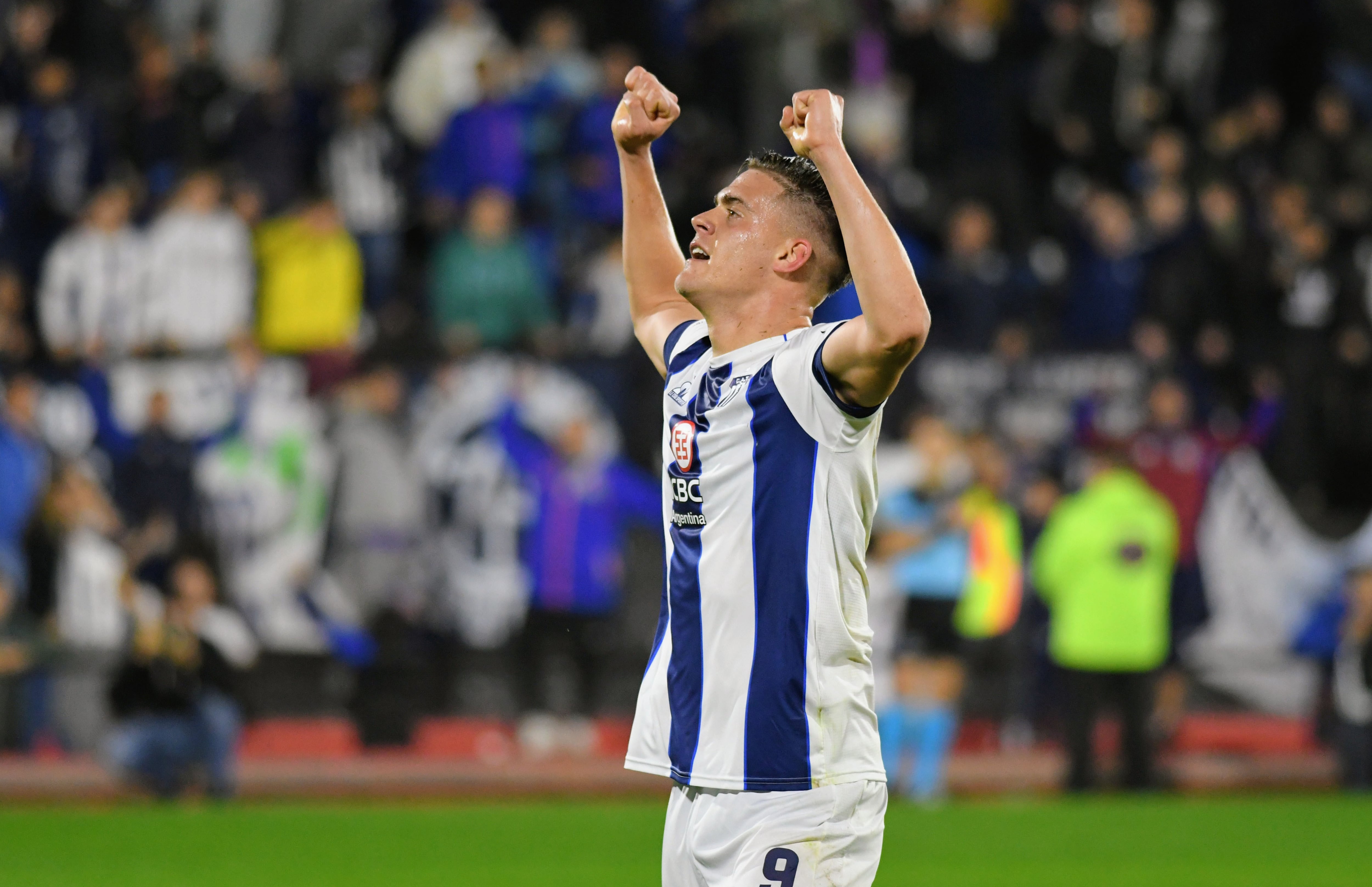 Federico Girotti, delantero de Talleres, en el partido ante Colón por la Copa Argentina. (Fotobaires)