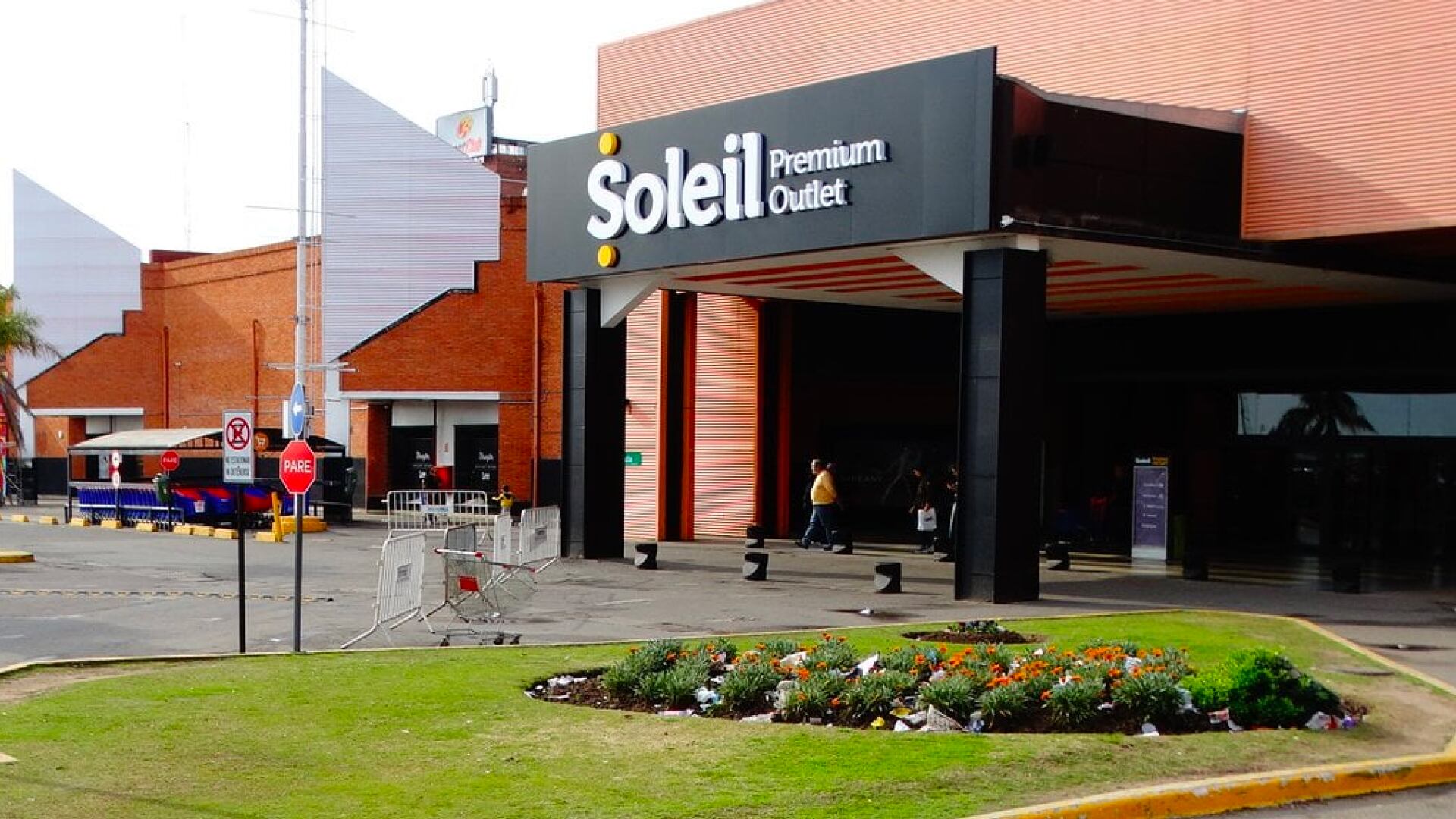 Noche de los Shoppings 2023: Soleil Premium Outlet también tendrá varios descuentos.