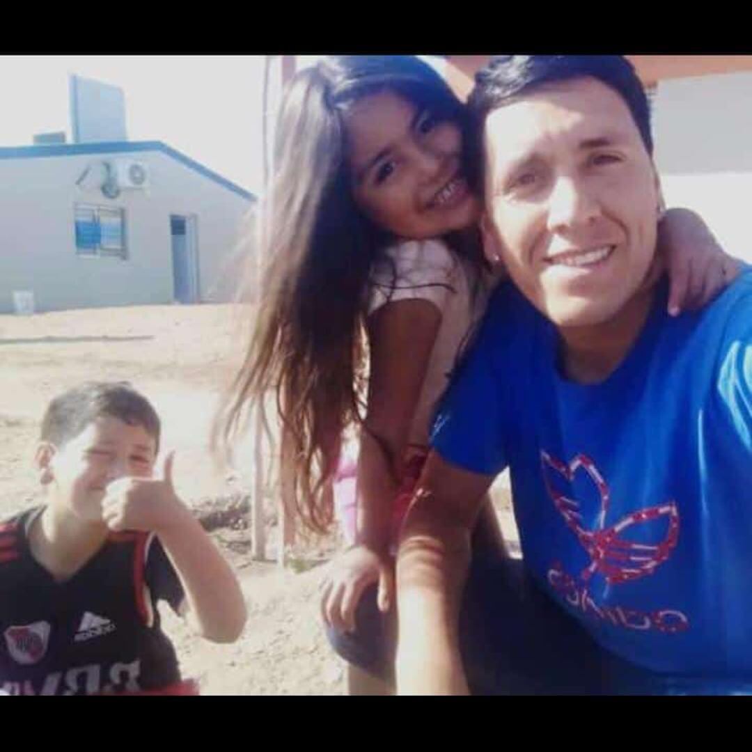 La foto de Eric Lucero con su hija, Guadalupe Lucero.