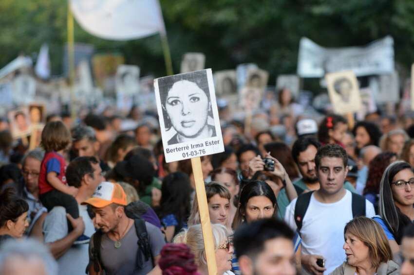 Mendoza marchó para conmemorar el Día de la Memoria, la Verdad y la Justicia