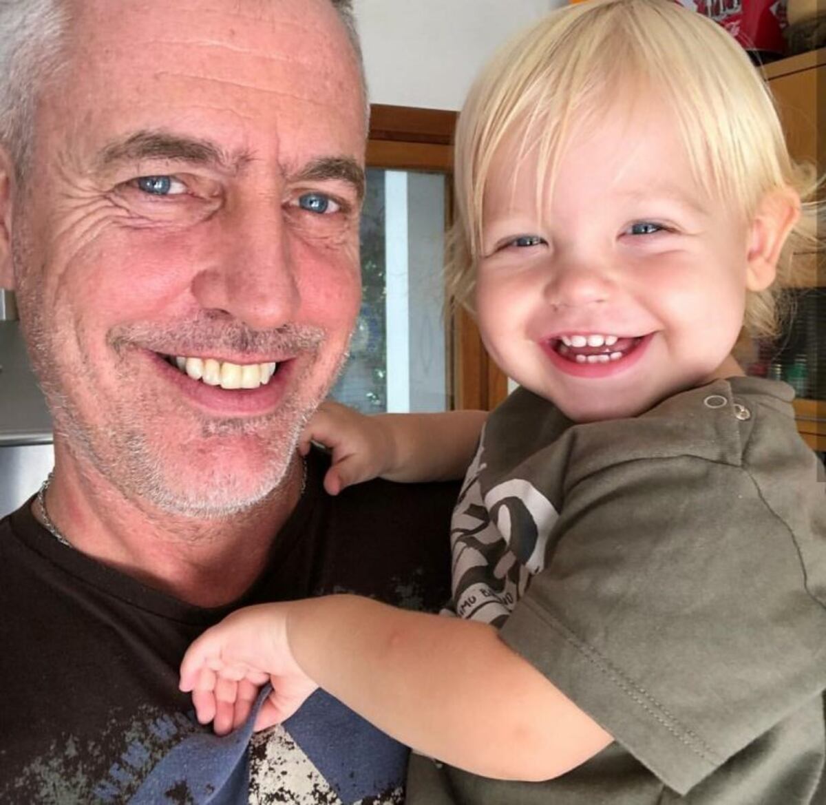 El tierno mensaje de Marley por los 18 meses de Mirko