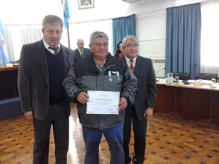 Entrega de distinciones a veteranos de Malvinas de San Rafael