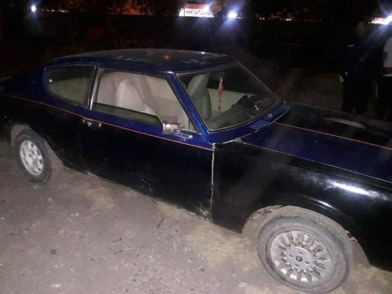 El auto en el que se trasladaban los sujetos detenidos.