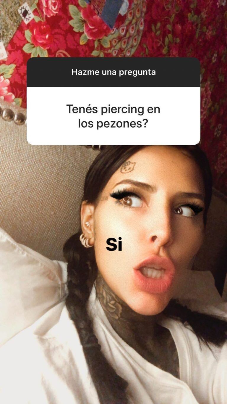 Cande Tinelli reveló que tiene un piercing en el pezón.