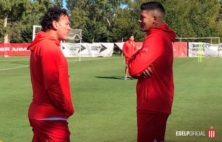 Durante el entrenamiento de Estudiantes (web)