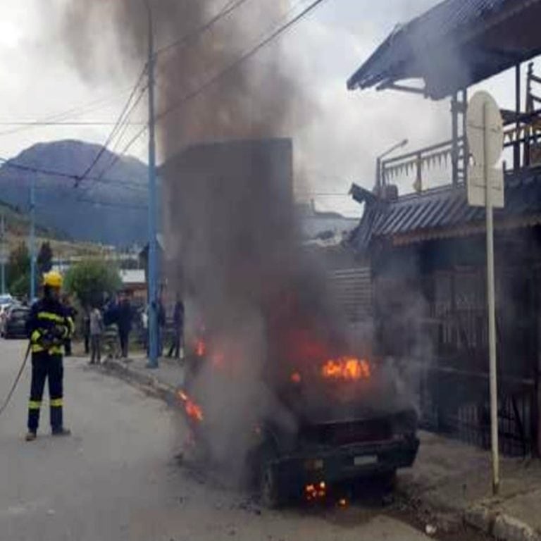 Incendio Auto Ushuaia