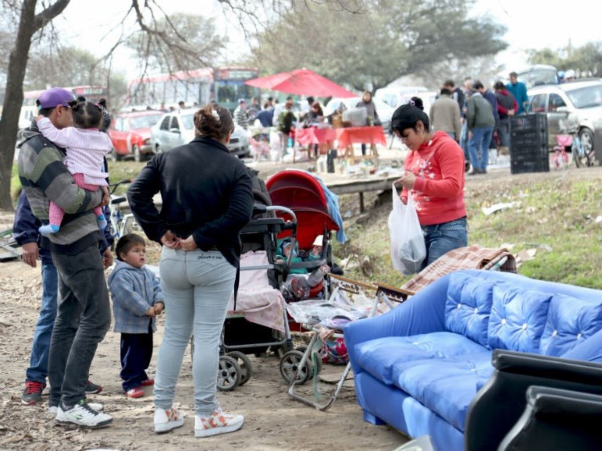 Preparan un censo de puestos ambulantes en Villa El Libertador