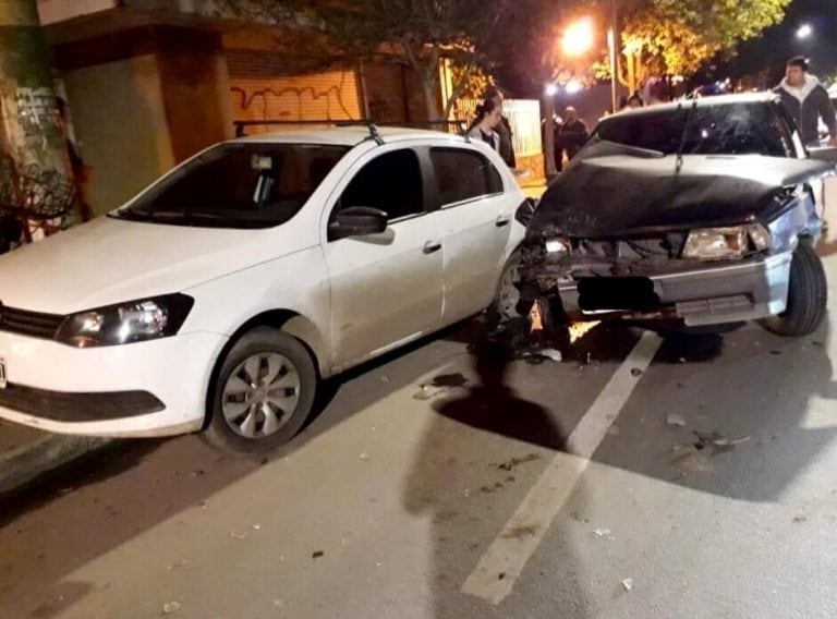 Villa Allende: triple choque sobre Av. Goycoechea. (Foto: Nexo)