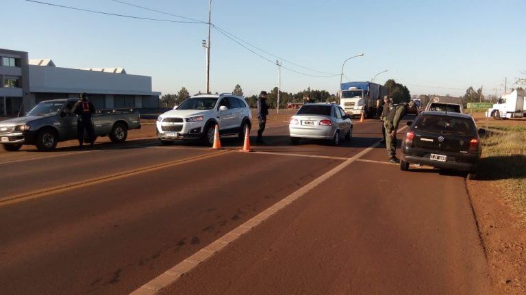 Gendarmería Nacional también se unió a la búsqueda de la banda de delincuentes brasileros que atacaron el Penal II de Oberá.