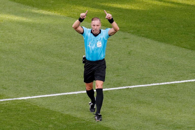 Néstor Pitana utilizó el VAR en el Mundial de Rusia. Foto: REUTER.