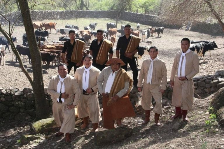 Los Criollos, el conjunto jujeño que sufrió el grave episodio en un escenario en El Talar.