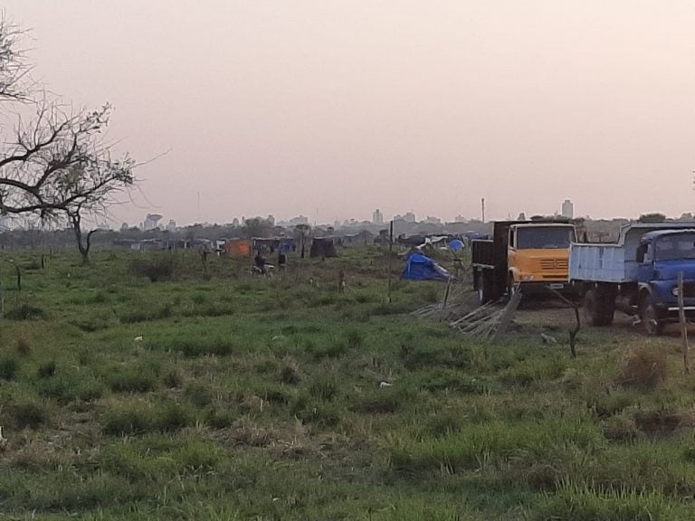 Se ejecutó operativo policial para el desalojo de terrenos usurpados. (Vía Resistencia).