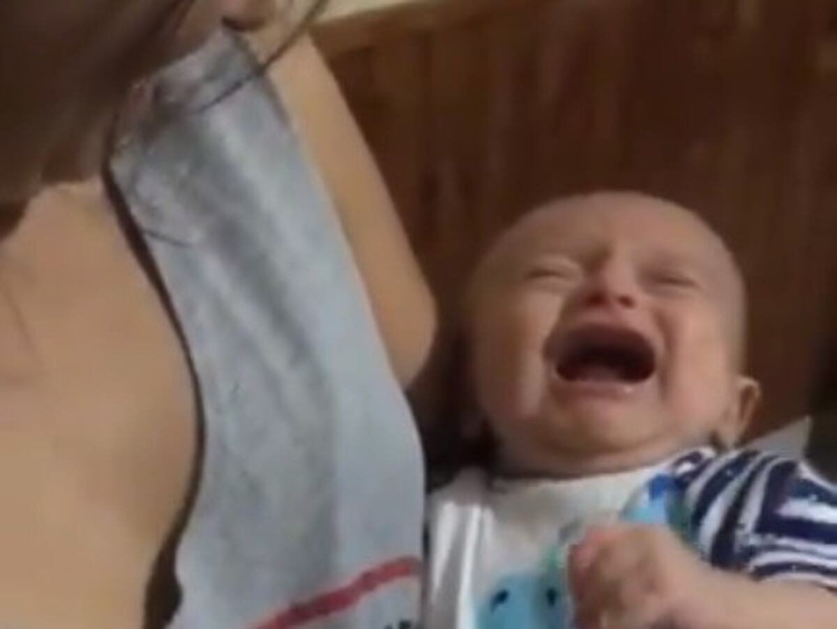 Hincha desde la cuna: un bebé sólo deja de llorar con una canción de Unión