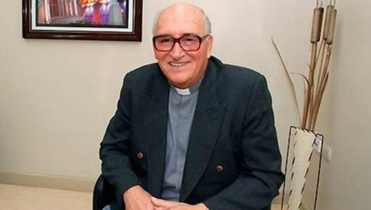 ¿Cuál fue la relación del padre Ceschi con Mendoza?