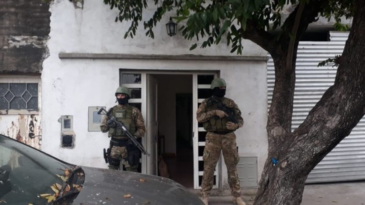 Seguirán presos los policías ligados a Alvarado y hay cuatro detenidos más