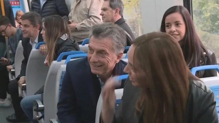 El presidente Mauricio Macri encabezó la inauguración del viaducto del tren Mitre.