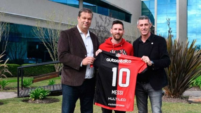 Crece la ilusión por la posible llegada de Lio Messi a Newell´s. (Web)