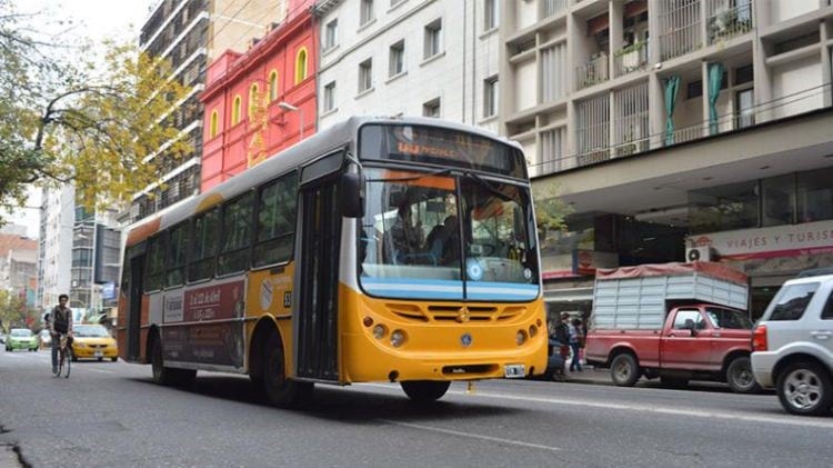 La Secretaría de Transporte de la provincia de Córdoba comunicó que el transporte público interurbano presta servicios gratis hoy.