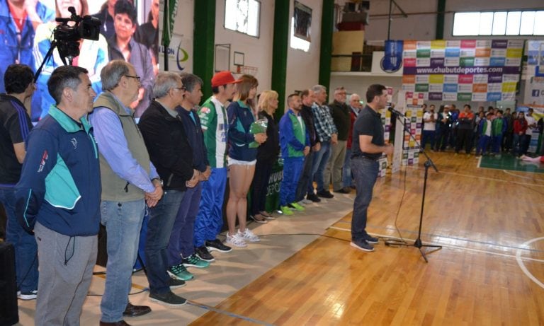 El titular de Chubut Deportes despidió a los atletas.