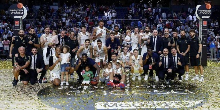 Laprovíttola, Deck y Campazzo campeones con Real Madrid. (Foto: Instagram)