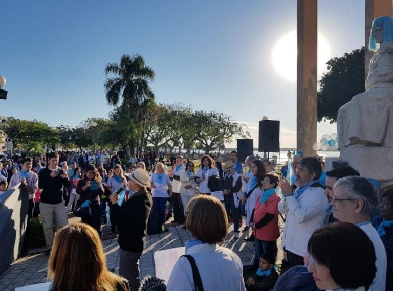 Médicos correntinos se sumaron al "Chaquetazo" en contra del aborto. (Foto: Twitter)