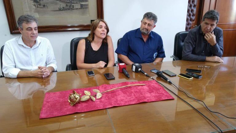 Castellano, Santucci, Fassi y Basso en la conferencia de prensa (Vía Rafaela)