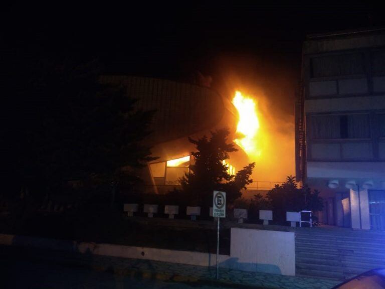 Incendio Casino de Necochea foto: Dirección de Comunicación de la Municipalidad de Necochea