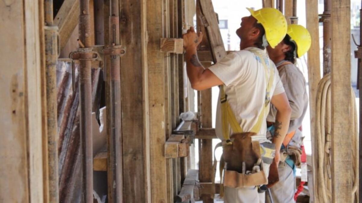 En Santa Fe subió el empleo registrado en la construcción a pesar de la merma nacional