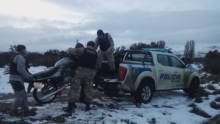 La Brigada Rural detectó los animales muertos y tras una corta persecución atrapó a los sospechosos.