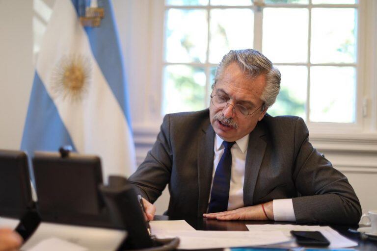 Alberto Fernández habló con Angela Merkel. (foto: Presidencia)