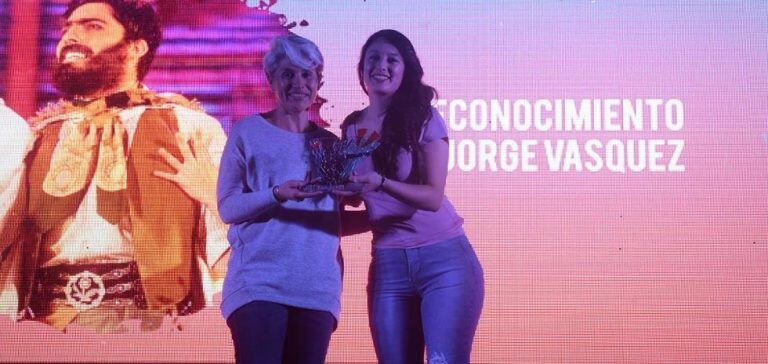 reconocimiento a bailarines, Daniela García y el Instituto de Danza