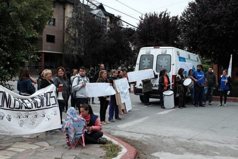 Los médicos aseguraron que les deben salarios (ANB)