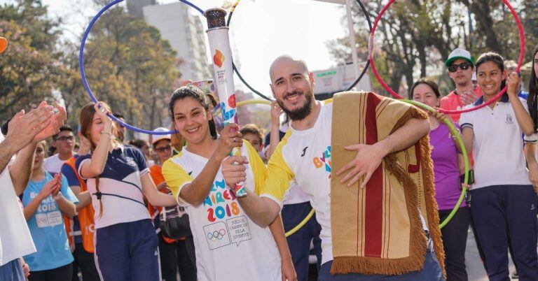 Reviví las imágenes del paso del Tour de la Antorcha por Tucumán.