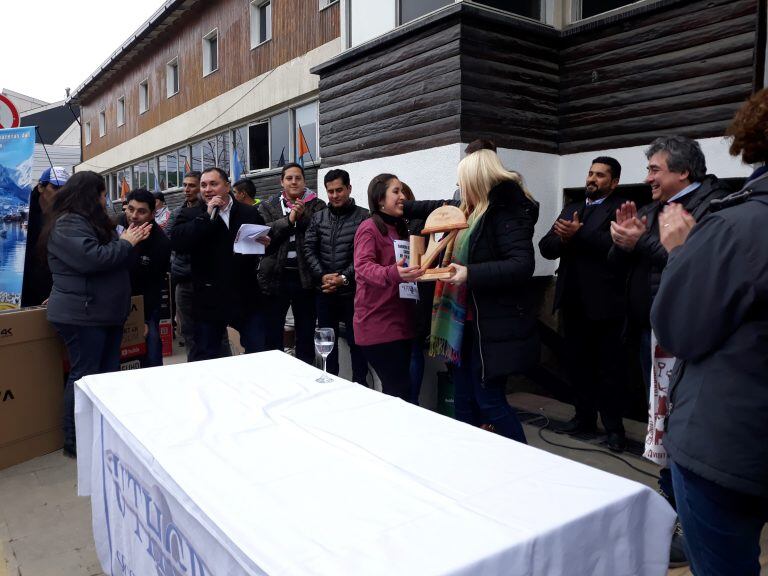 Carrera de mozos y camareras 1er puesto - María Gonzalez