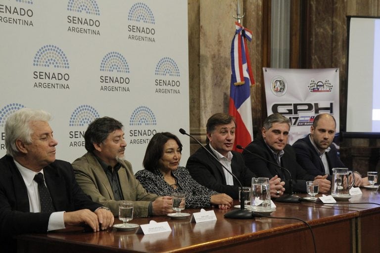 Presentación del premio la hermandad en el Senado