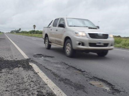 Conductores y comerciantes de Sáenz Peña reclaman reparaciones en la ruta N° 16. (Foto: Diario Norte).