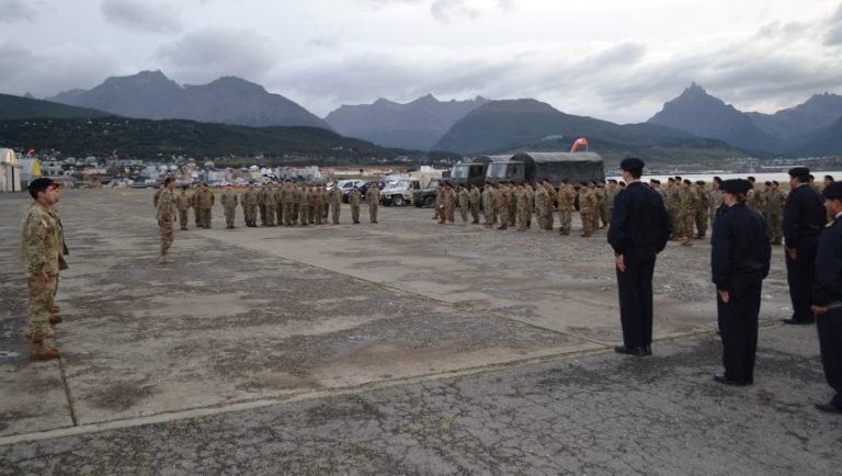 Formación de instrucción e impartición de ordenes