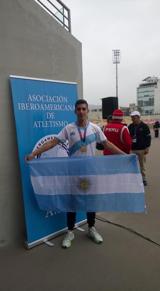 Ernaga Campeón en Perú